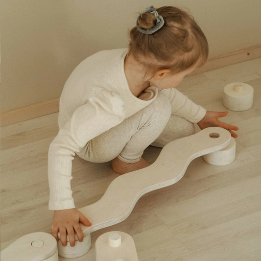 Montessori greda za ravnotežu za djecu – drvena staza za razvoj ravnoteže (POLKU S)