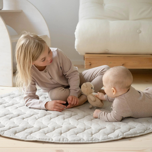 Podloga za igranje za bebe – mekana podloga za igranje (PILVI)