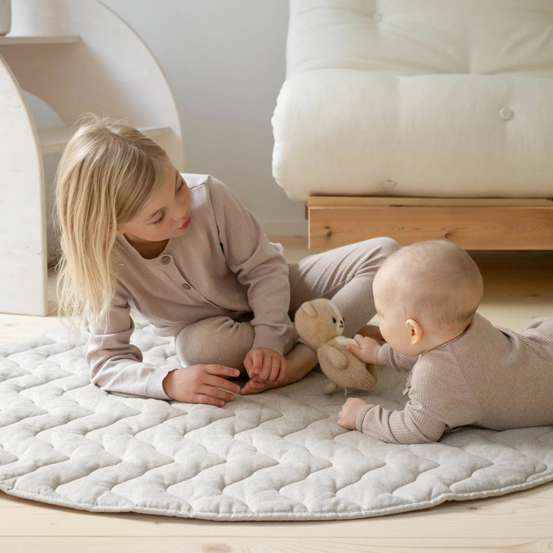 Podloga za igranje za bebe – mekana podloga za igranje (PILVI)