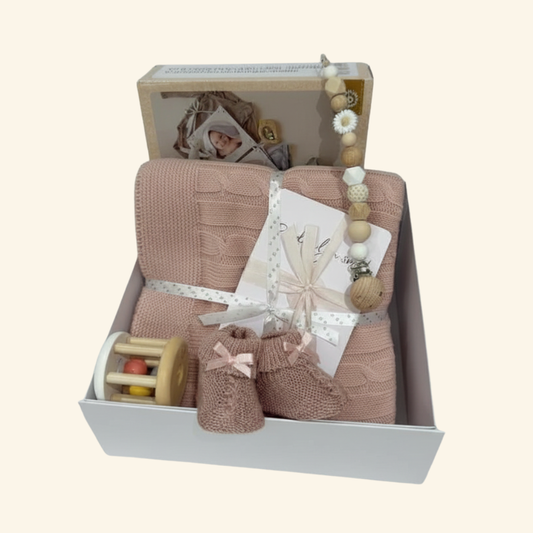 Premium poklon paket za rođenje djevojčice „Kutija uspomena”